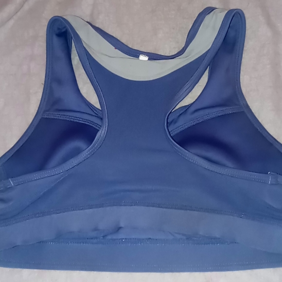 Purple Nike sports bra - Picture 2 of 4